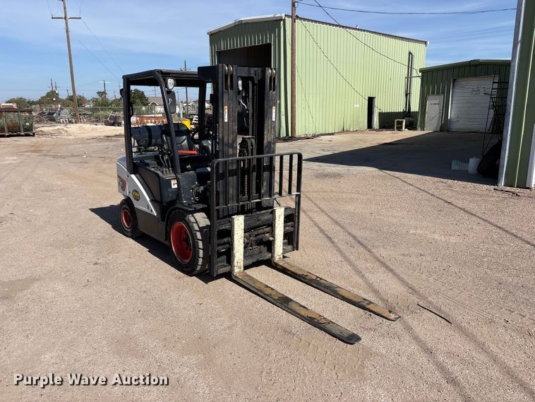 image for item JM9463 Bobcat G35NC-7 forklift