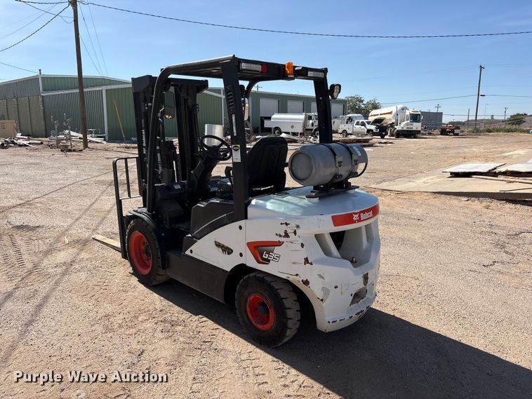 image for item JM9463 Bobcat G35NC-7 forklift