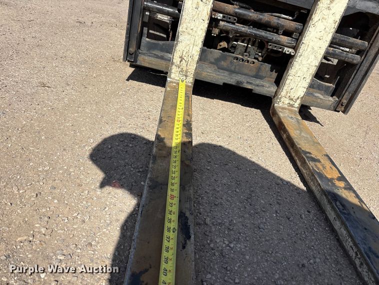 image for item JM9463 Bobcat G35NC-7 forklift