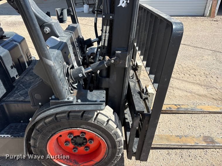 image for item JM9463 Bobcat G35NC-7 forklift