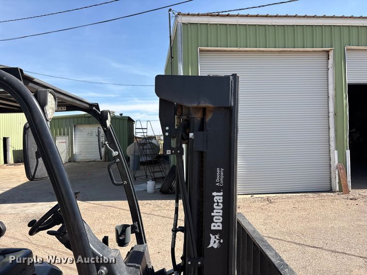 image for item JM9463 Bobcat G35NC-7 forklift
