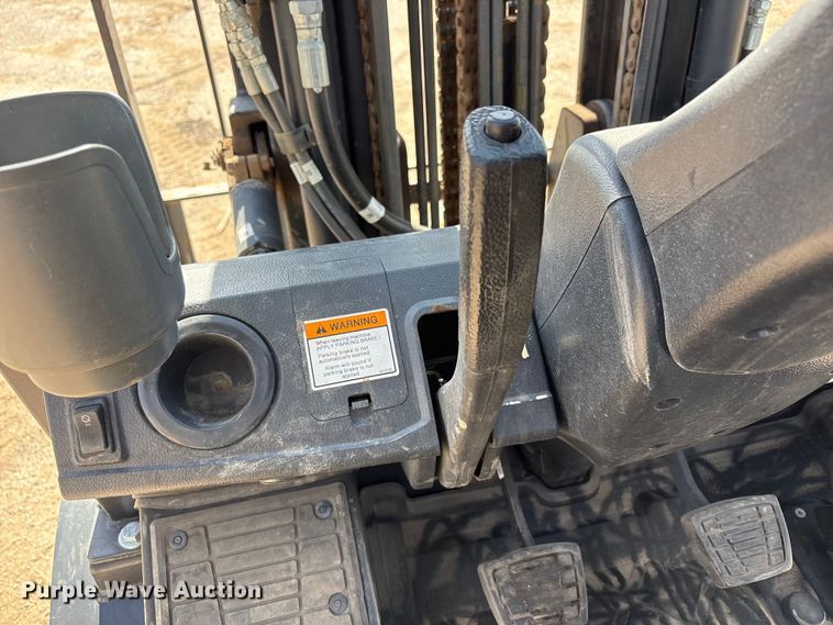 image for item JM9463 Bobcat G35NC-7 forklift