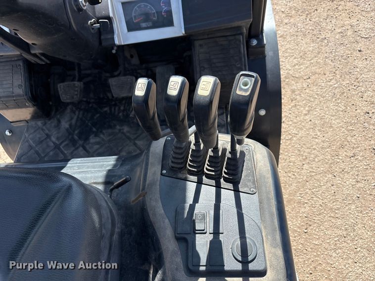 image for item JM9463 Bobcat G35NC-7 forklift