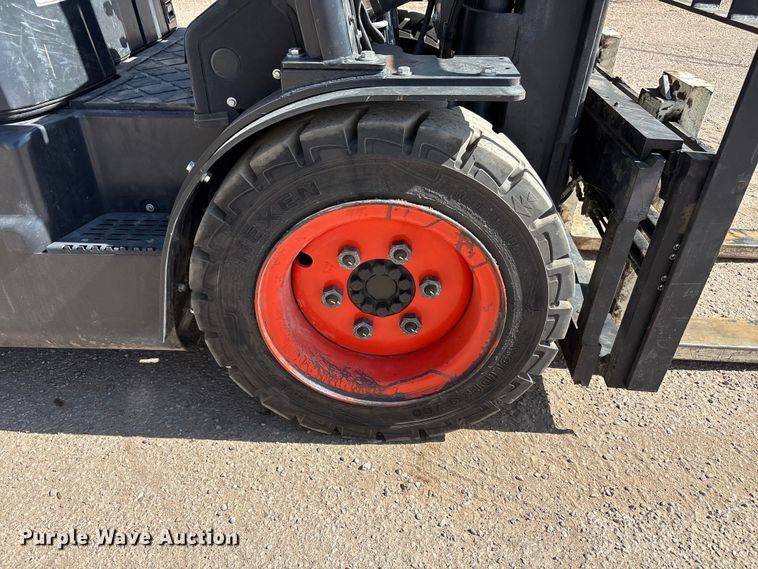 image for item JM9463 Bobcat G35NC-7 forklift