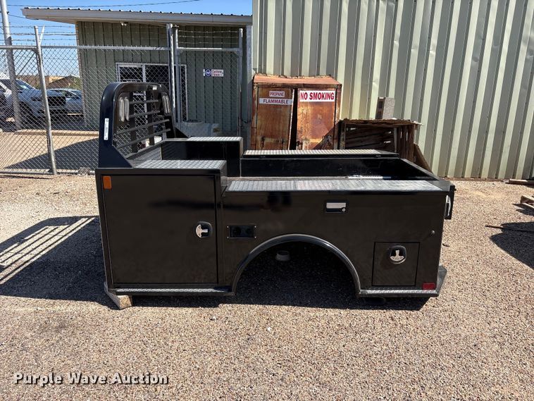 image for item JM9476 CM TMX-02845742 flatbed pickup bed