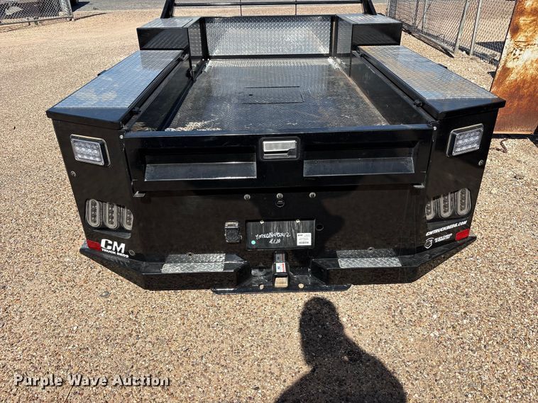 image for item JM9476 CM TMX-02845742 flatbed pickup bed