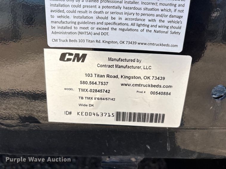 image for item JM9476 CM TMX-02845742 flatbed pickup bed