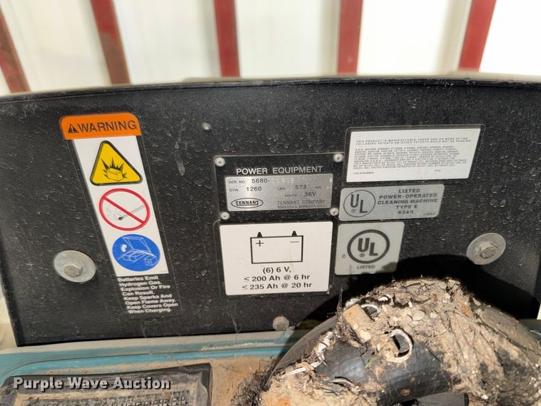 image for item MQ9087 (3) floor scrubbers