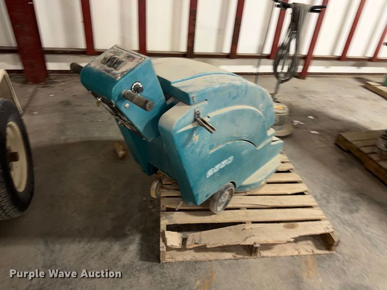 image for item MQ9087 (3) floor scrubbers