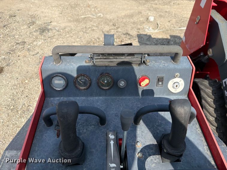 image for item NC9952 Erie Industries SCL850 compact utility loader