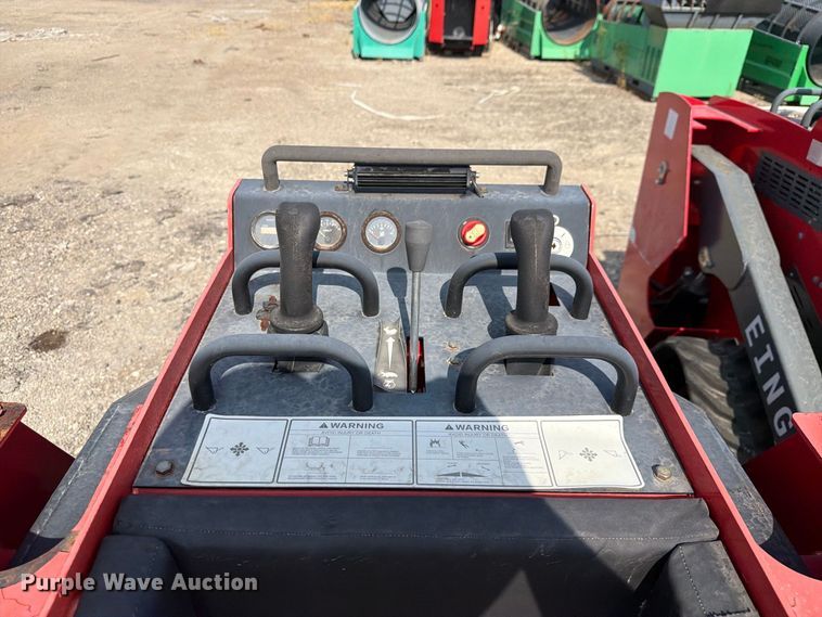 image for item NC9952 Erie Industries SCL850 compact utility loader
