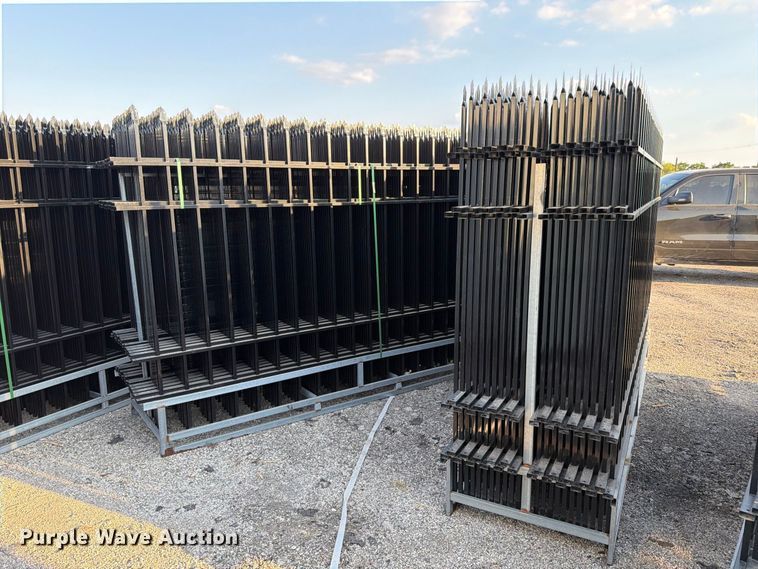 image for item NC9991 (44) EINGP F10 fence panels