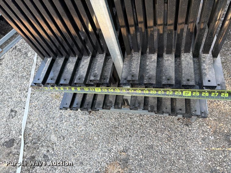 image for item NC9991 (44) EINGP F10 fence panels