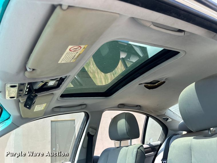 image for item NM9838 2000 BMW 323i 