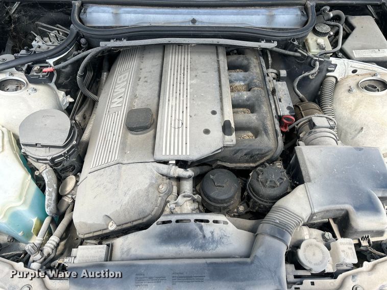 image for item NM9838 2000 BMW 323i 