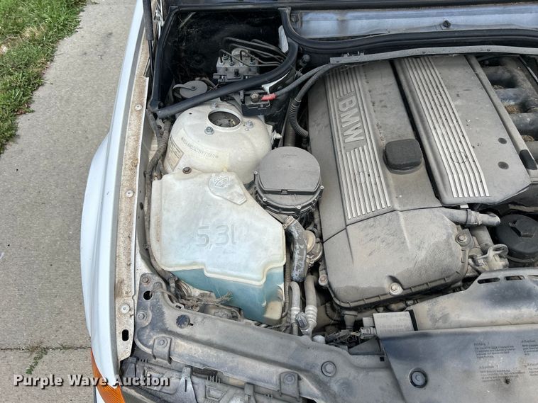 image for item NM9838 2000 BMW 323i 