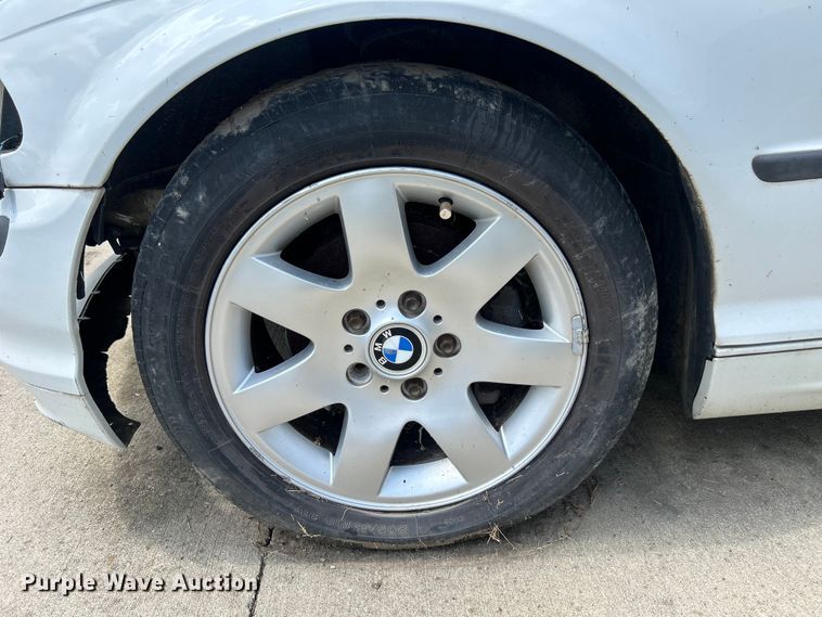 image for item NM9838 2000 BMW 323i 