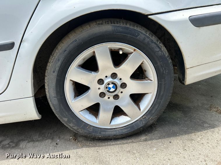 image for item NM9838 2000 BMW 323i 
