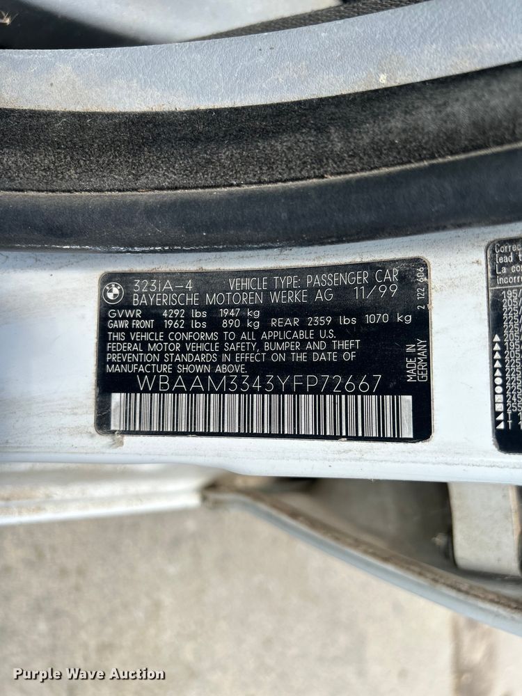 image for item NM9838 2000 BMW 323i 