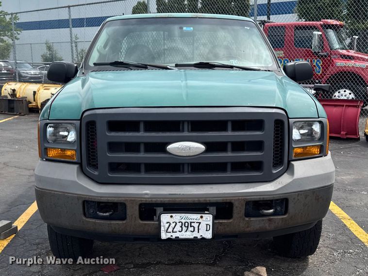 image for item OE9611 2005 Ford F250 Super Duty Ext. Cab pickup truck