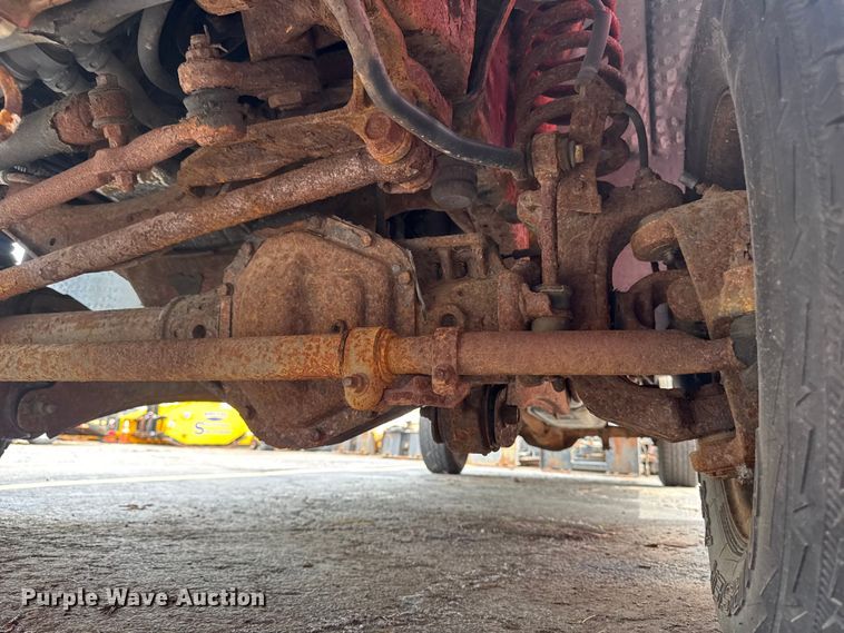 image for item OE9611 2005 Ford F250 Super Duty Ext. Cab pickup truck
