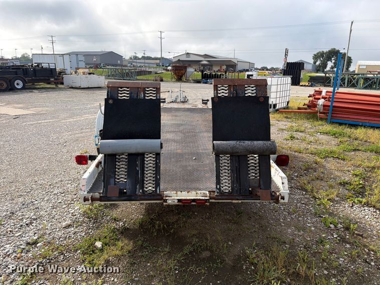 image for item OE9702 1999 Aerolift equipment trailer