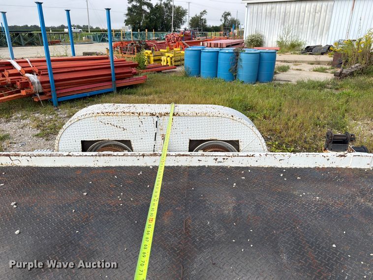 image for item OE9702 1999 Aerolift equipment trailer