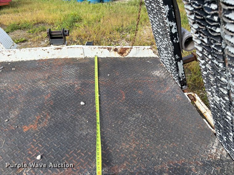 image for item OE9702 1999 Aerolift equipment trailer