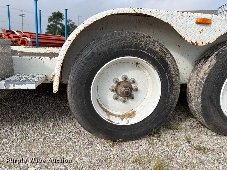 image for item OE9702 1999 Aerolift equipment trailer