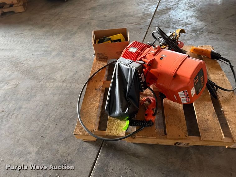 image for item OE9703 Shop built overhead crane