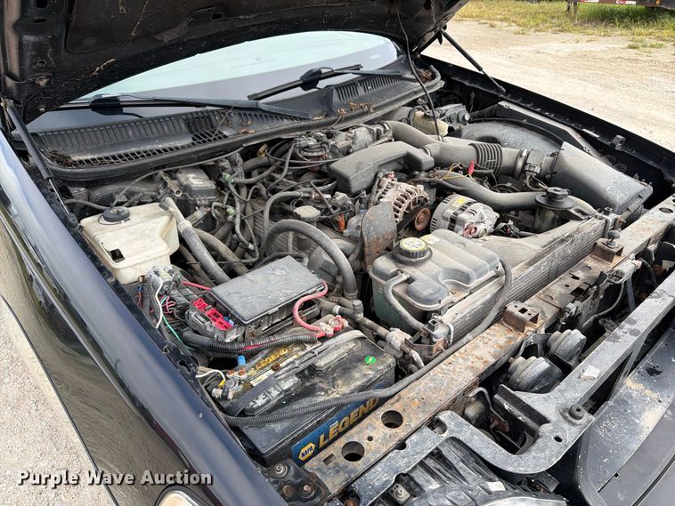 image for item OE9704 2003 Lincoln Town Car limousine