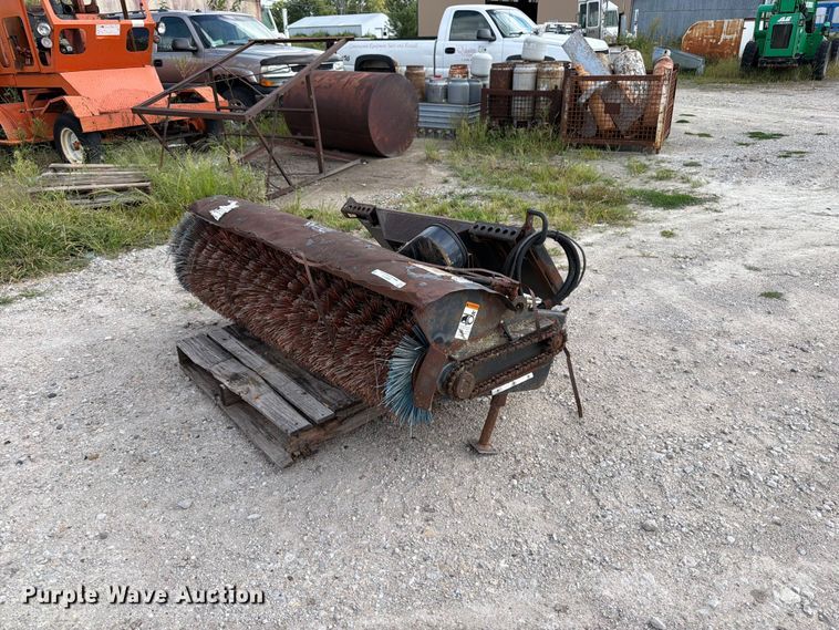 image for item OE9710 Ingersoll Rand skid steer broom