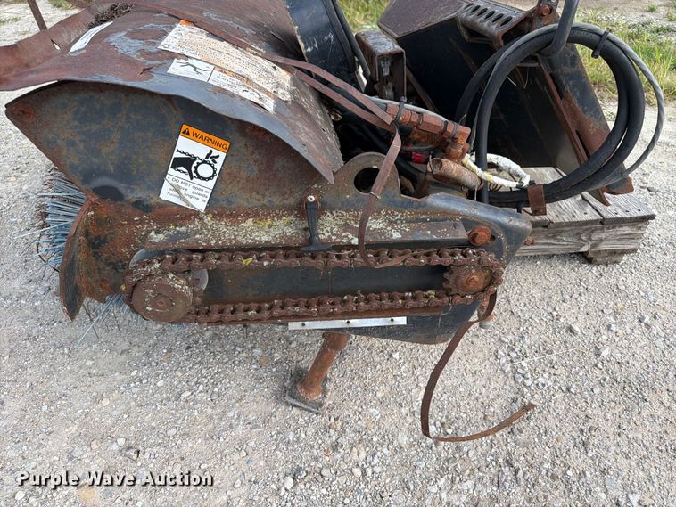 image for item OE9710 Ingersoll Rand skid steer broom