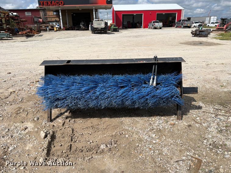 image for item OE9711 skid steer broom