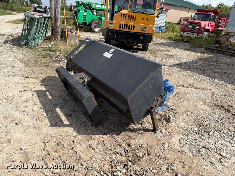 image for item OE9711 skid steer broom