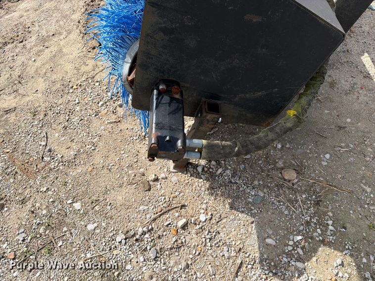 image for item OE9711 skid steer broom