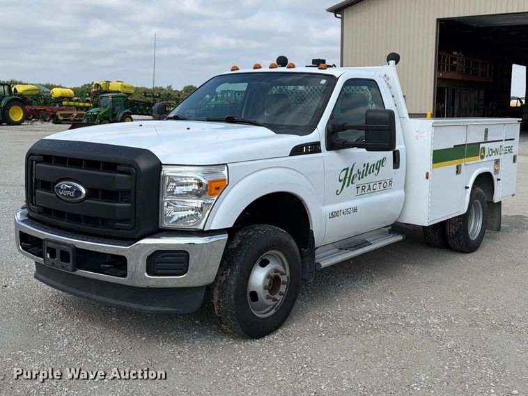 image for item OE9717 2011 Ford F350 Super Duty XL utility bed pickup truck