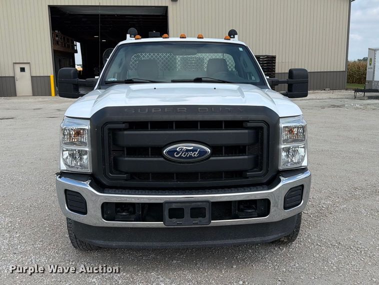 image for item OE9717 2011 Ford F350 Super Duty XL utility bed pickup truck