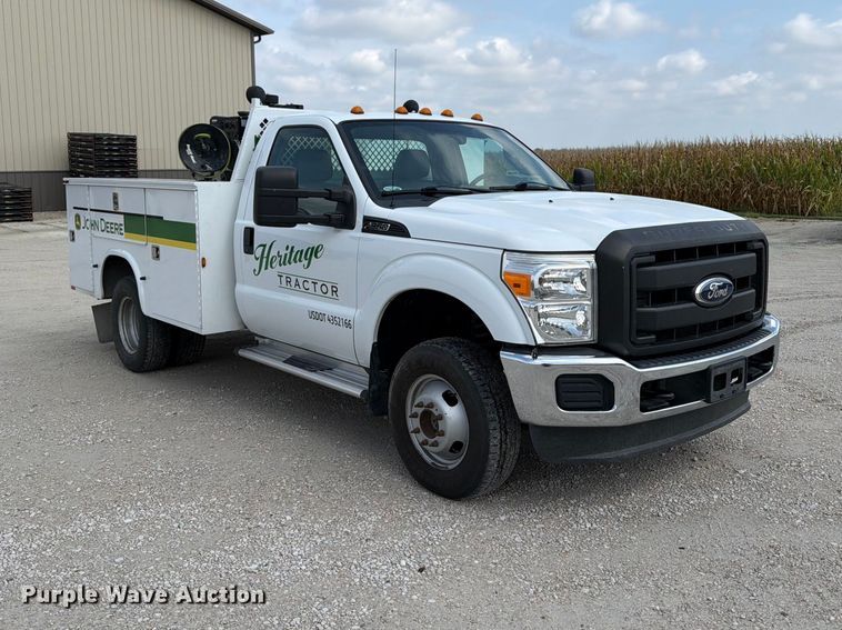 image for item OE9717 2011 Ford F350 Super Duty XL utility bed pickup truck