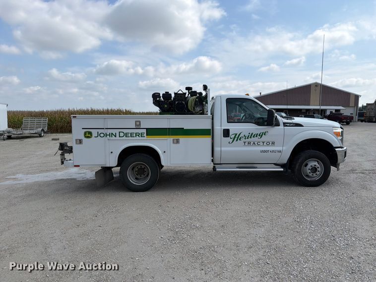 image for item OE9717 2011 Ford F350 Super Duty XL utility bed pickup truck