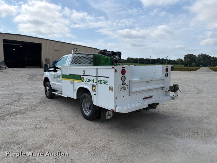 image for item OE9717 2011 Ford F350 Super Duty XL utility bed pickup truck