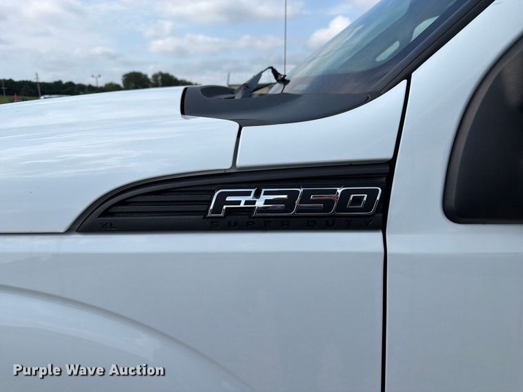 image for item OE9717 2011 Ford F350 Super Duty XL utility bed pickup truck