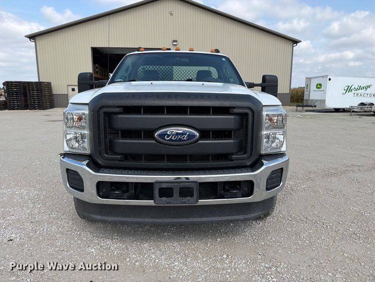 image for item OE9717 2011 Ford F350 Super Duty XL utility bed pickup truck