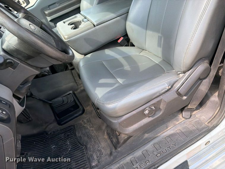 image for item OE9717 2011 Ford F350 Super Duty XL utility bed pickup truck