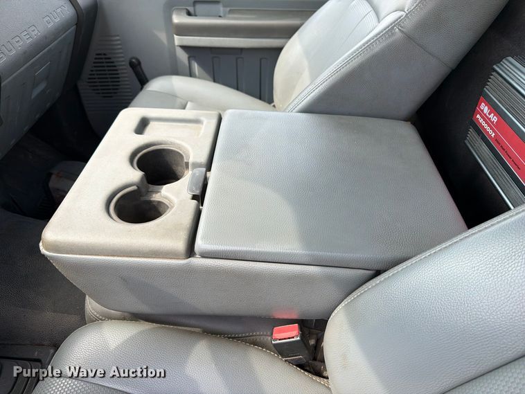 image for item OE9717 2011 Ford F350 Super Duty XL utility bed pickup truck