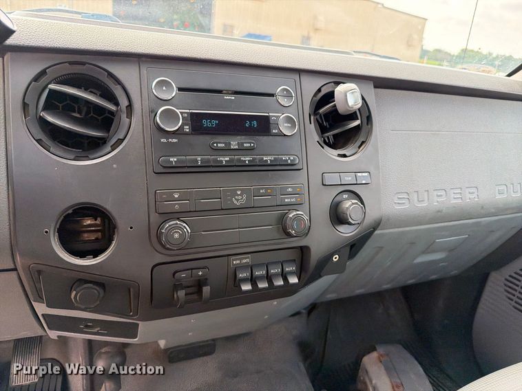 image for item OE9717 2011 Ford F350 Super Duty XL utility bed pickup truck