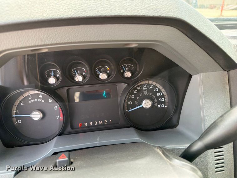 image for item OE9717 2011 Ford F350 Super Duty XL utility bed pickup truck