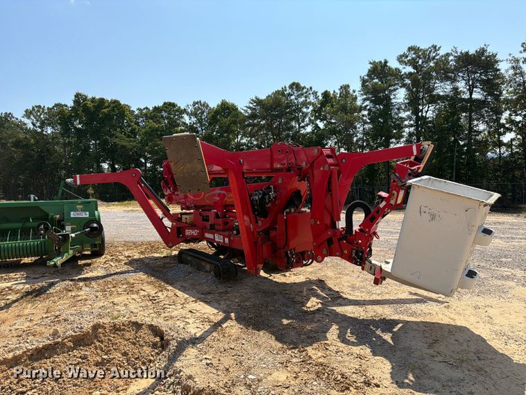 image for item YA1666 2022 CMC S28 tracked boom lift