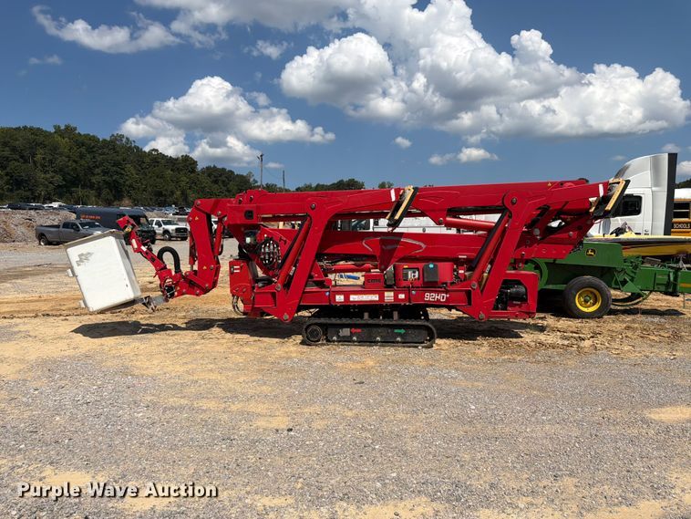 image for item YA1666 2022 CMC S28 tracked boom lift