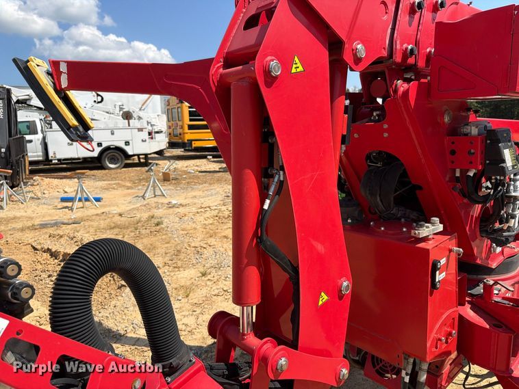 image for item YA1666 2022 CMC S28 tracked boom lift
